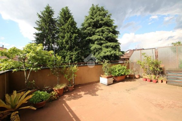 appartamento in vendita a Garbagnate Milanese