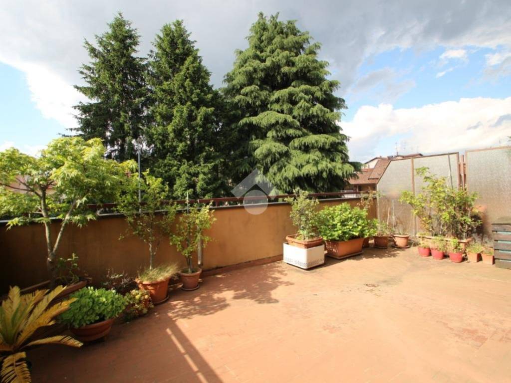 appartamento in vendita a Garbagnate Milanese