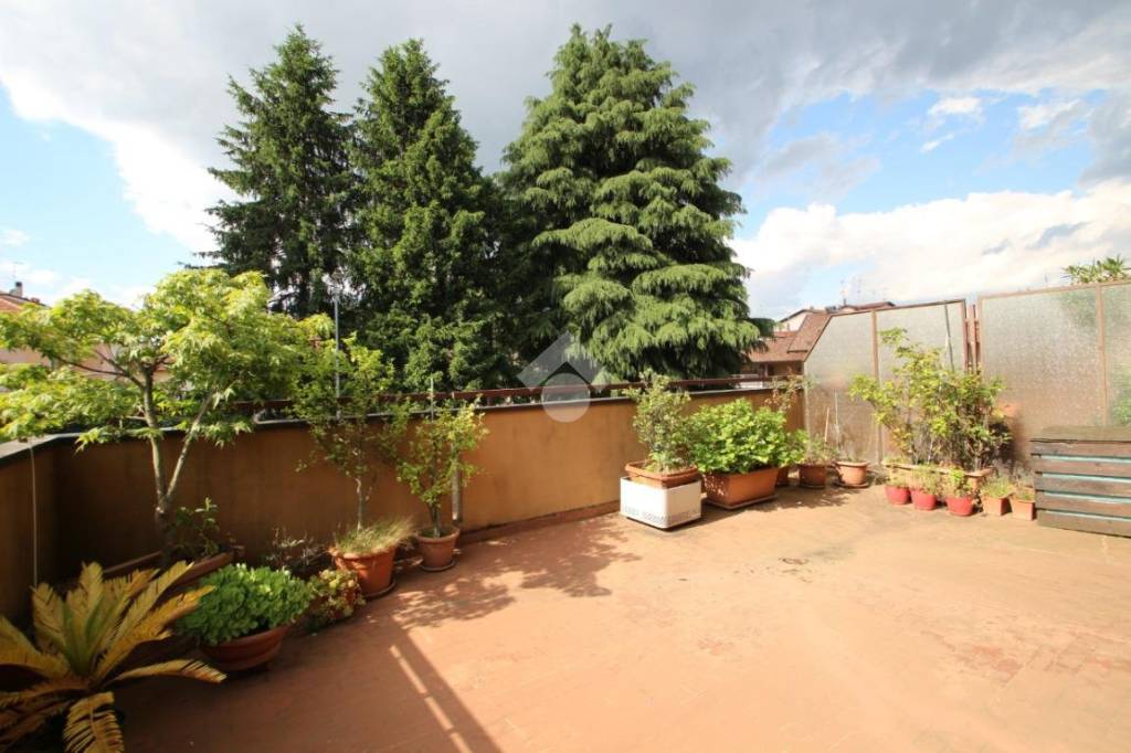 appartamento in vendita a Garbagnate Milanese