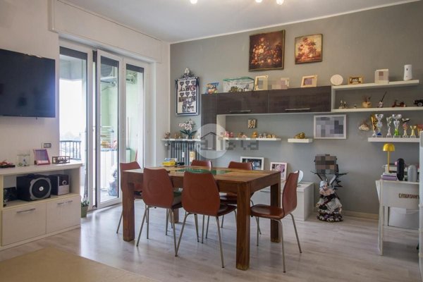 appartamento in vendita a Garbagnate Milanese