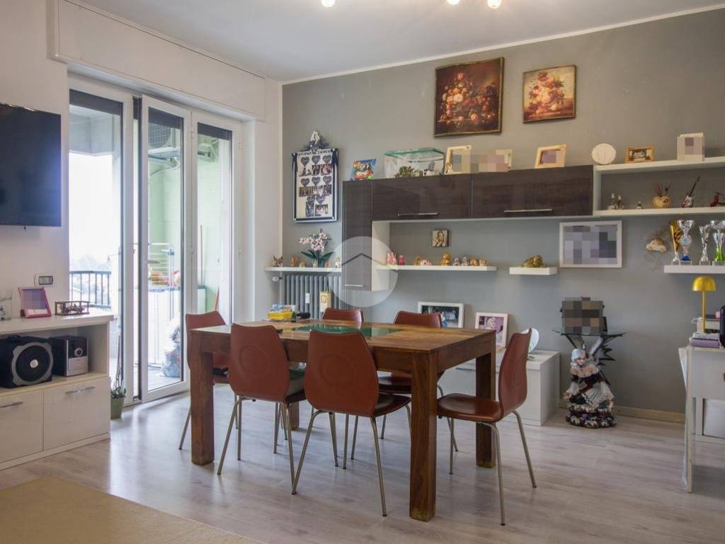 appartamento in vendita a Garbagnate Milanese