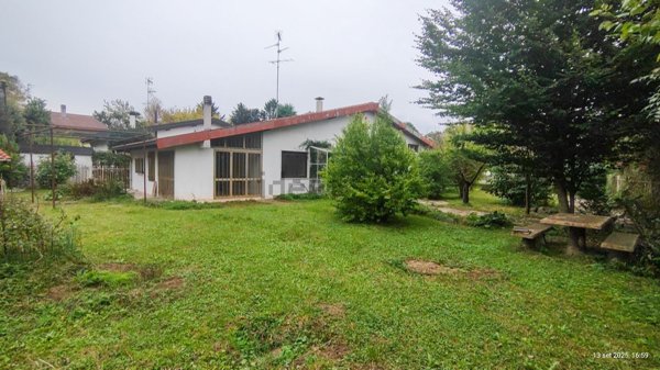 casa indipendente in vendita a Garbagnate Milanese