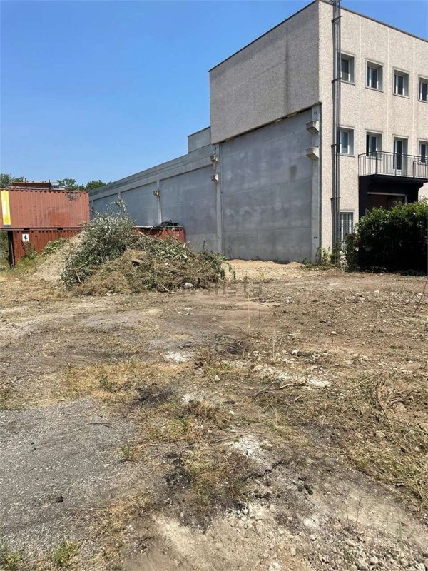 capannone in vendita a Garbagnate Milanese