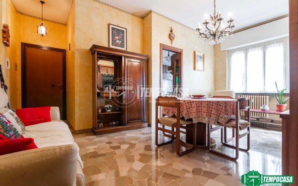 appartamento in vendita a Garbagnate Milanese