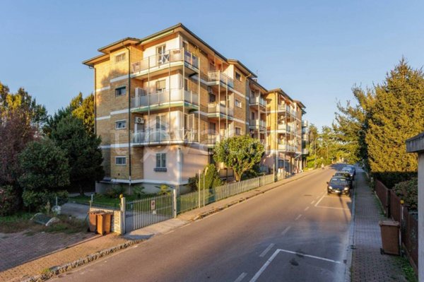 appartamento in vendita a Garbagnate Milanese