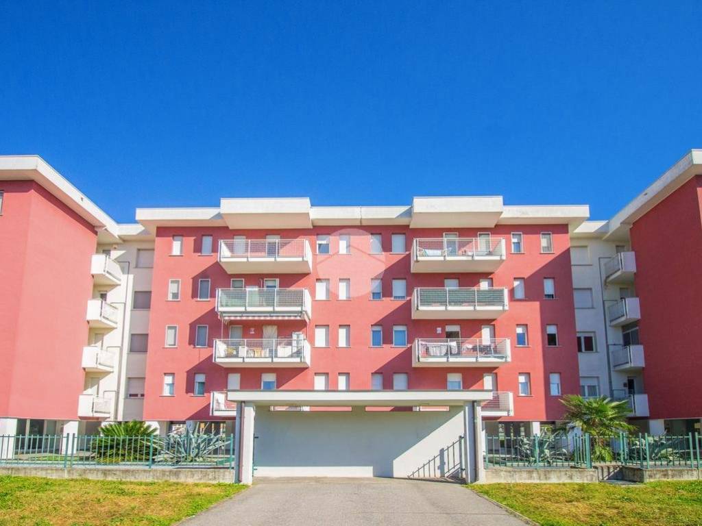 appartamento in vendita a Garbagnate Milanese