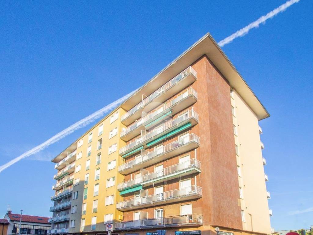 appartamento in vendita a Garbagnate Milanese