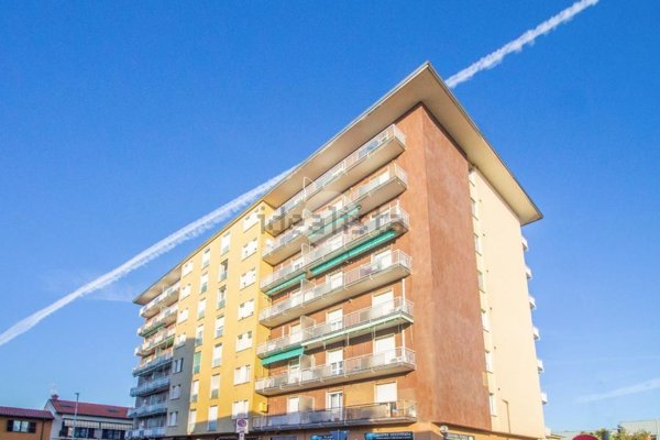 appartamento in vendita a Garbagnate Milanese