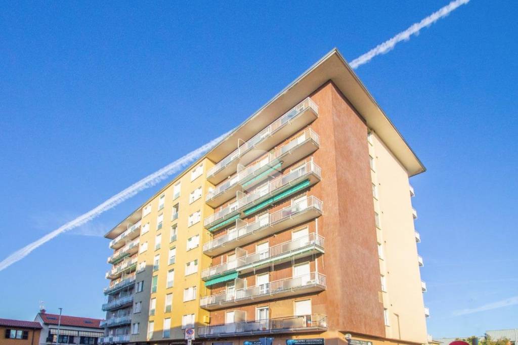 appartamento in vendita a Garbagnate Milanese