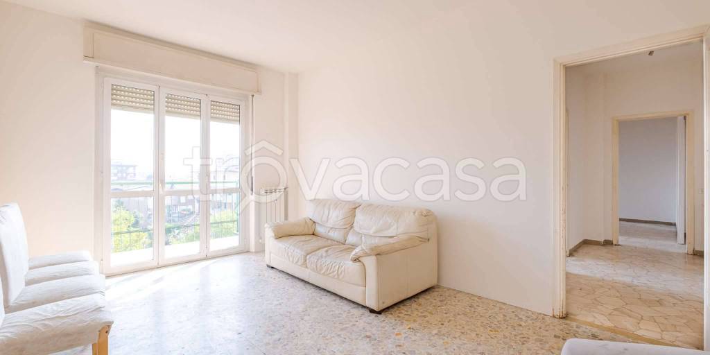 appartamento in vendita a Garbagnate Milanese