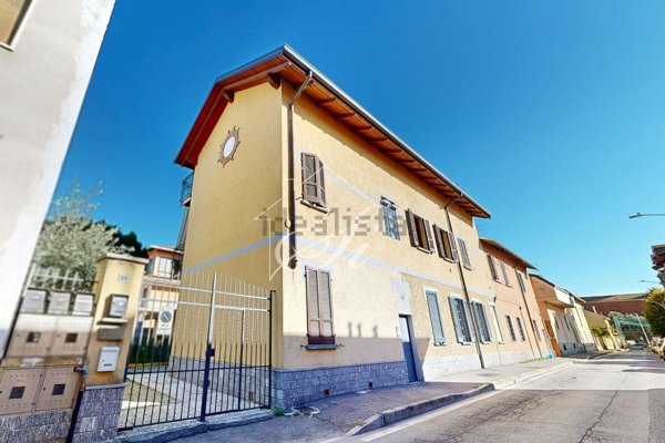 appartamento in vendita a Garbagnate Milanese