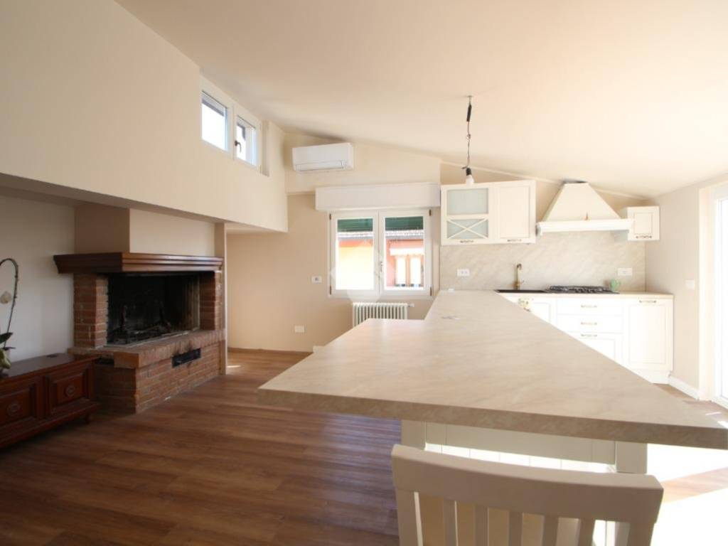 appartamento in vendita a Garbagnate Milanese