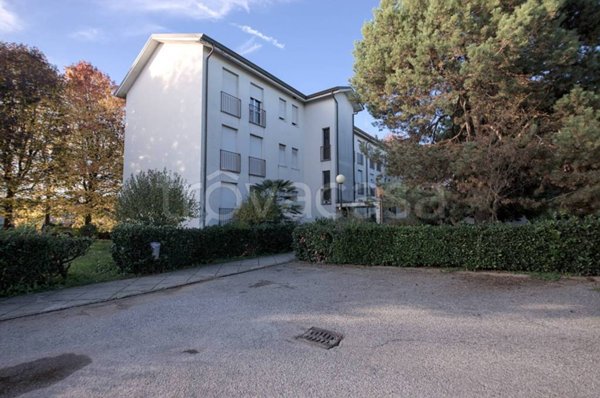 appartamento in vendita a Garbagnate Milanese