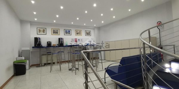 ufficio in vendita a Garbagnate Milanese