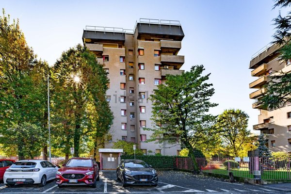 appartamento in vendita a Garbagnate Milanese