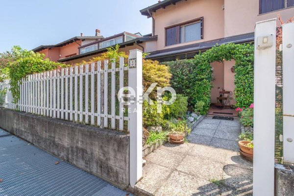 casa indipendente in vendita a Garbagnate Milanese