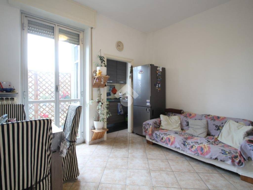 appartamento in vendita a Garbagnate Milanese