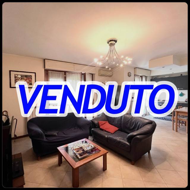 appartamento in vendita a Garbagnate Milanese