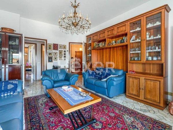 appartamento in vendita a Garbagnate Milanese