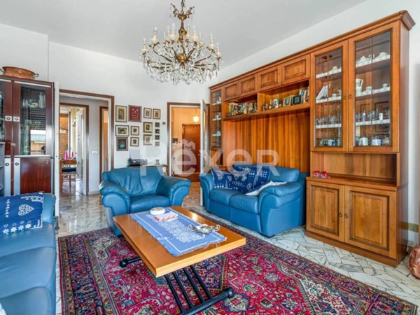 appartamento in vendita a Garbagnate Milanese