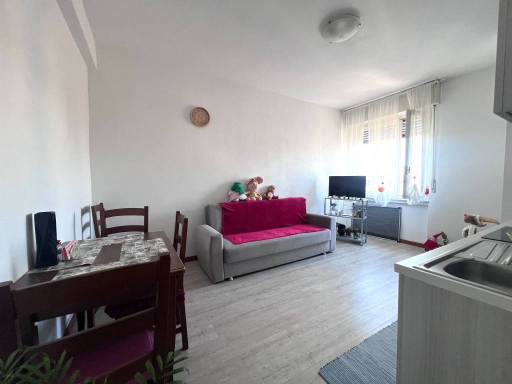 appartamento in vendita a Garbagnate Milanese