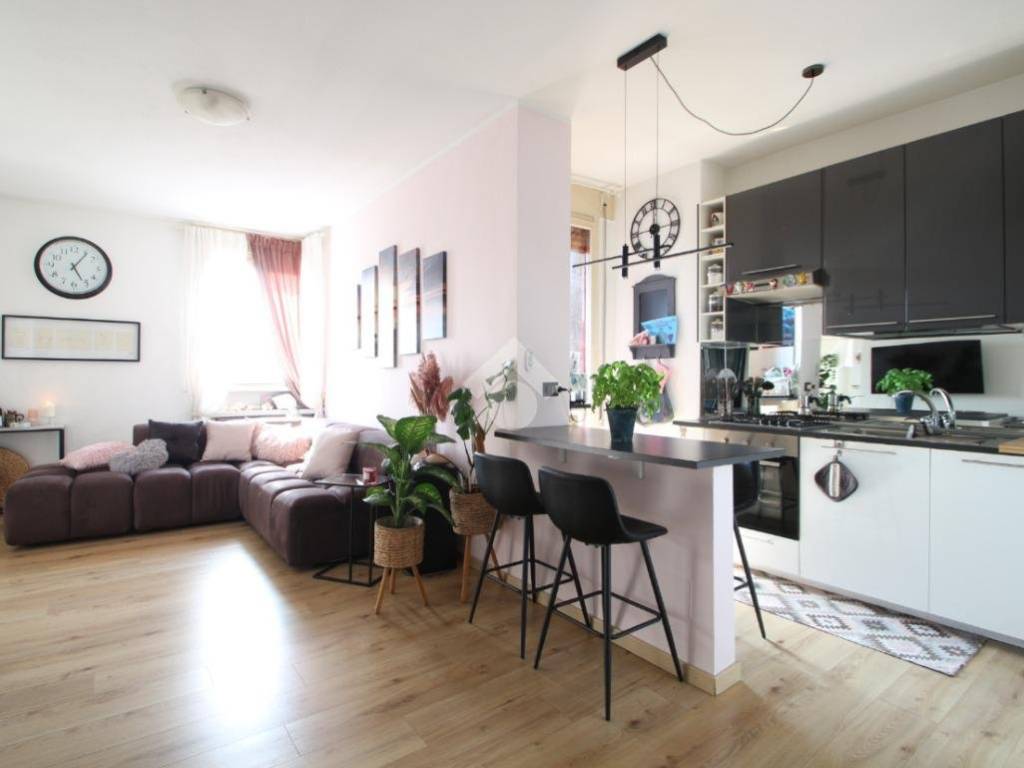 appartamento in vendita a Garbagnate Milanese