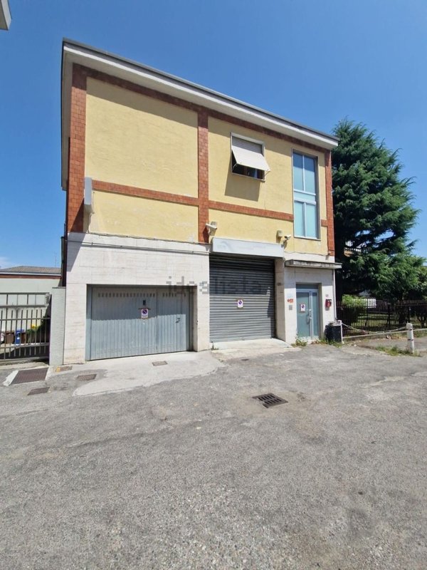 appartamento in vendita a Garbagnate Milanese