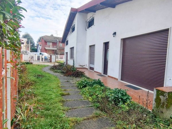 casa indipendente in vendita a Garbagnate Milanese