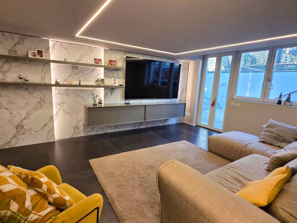 casa indipendente in vendita a Garbagnate Milanese