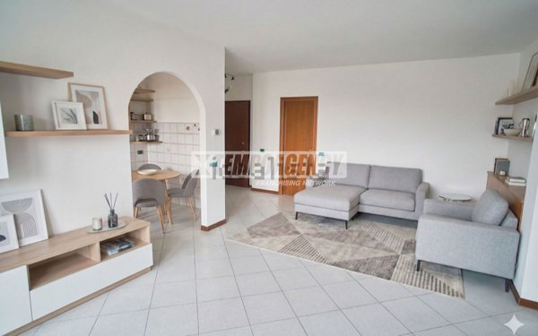 appartamento in vendita a Garbagnate Milanese