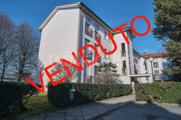 appartamento in vendita a Garbagnate Milanese