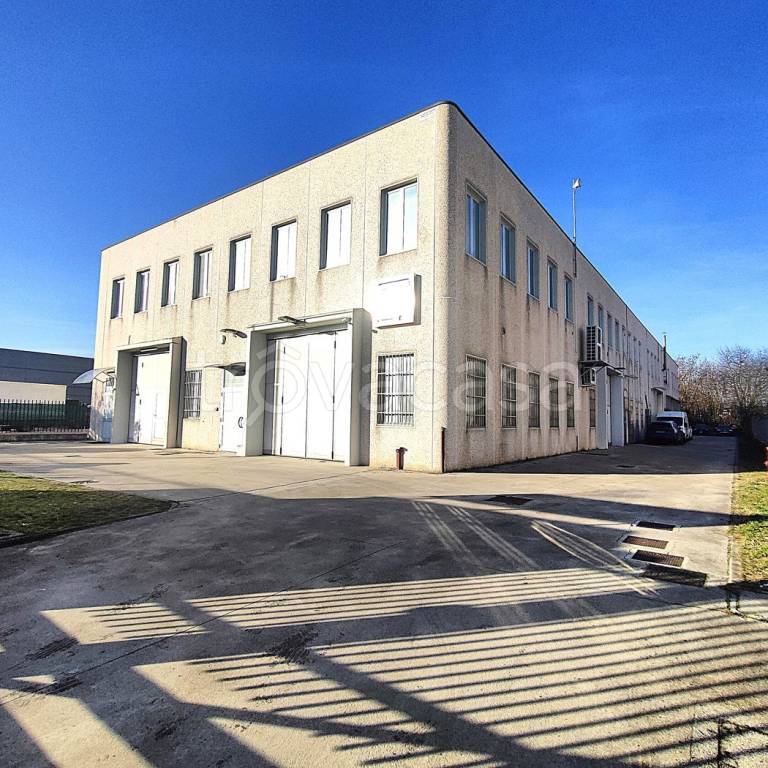 appartamento in vendita a Garbagnate Milanese