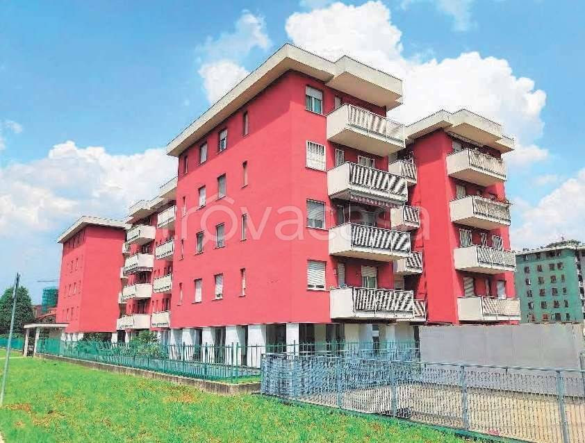 appartamento in vendita a Garbagnate Milanese