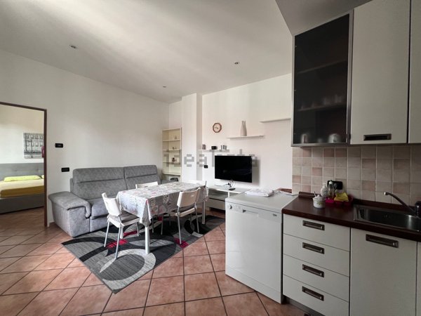 appartamento in vendita a Garbagnate Milanese