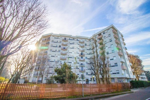 appartamento in vendita a Garbagnate Milanese