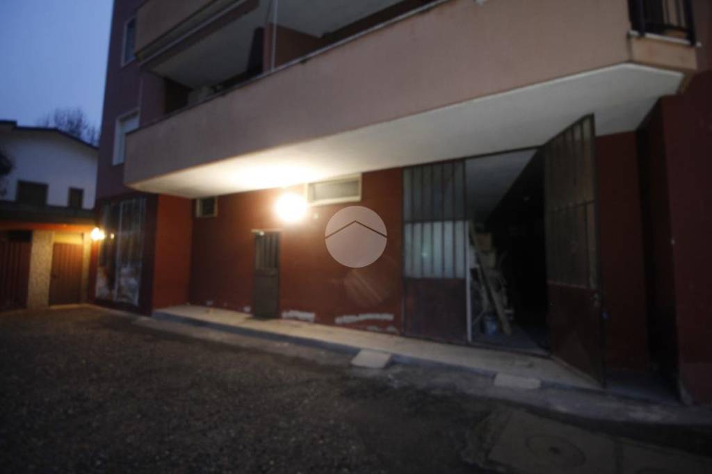 appartamento in vendita a Garbagnate Milanese in zona Bariana
