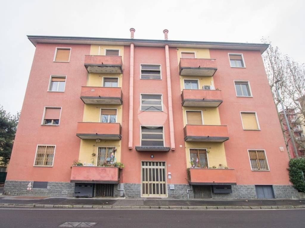 appartamento in vendita a Garbagnate Milanese