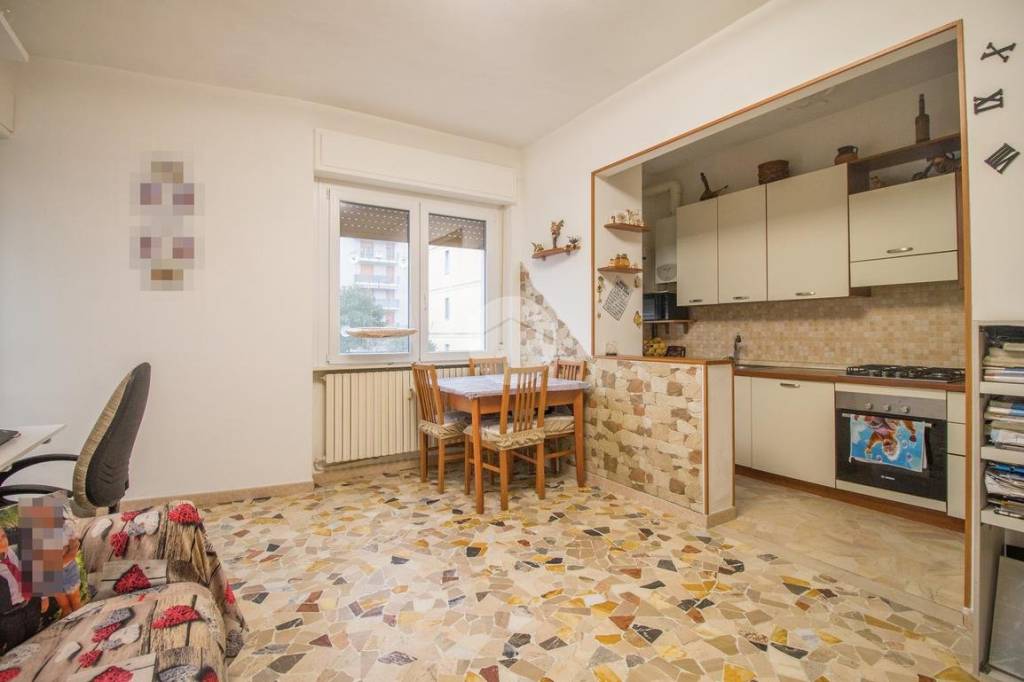 appartamento in vendita a Garbagnate Milanese