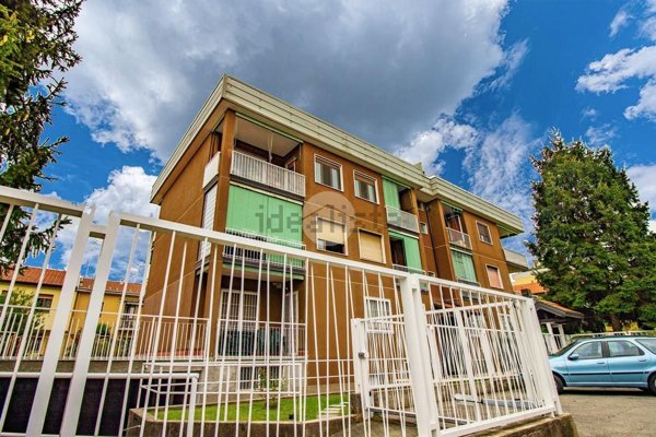 appartamento in vendita a Garbagnate Milanese