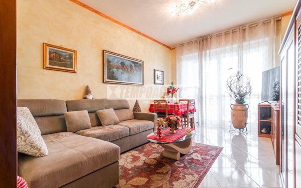 appartamento in vendita a Garbagnate Milanese