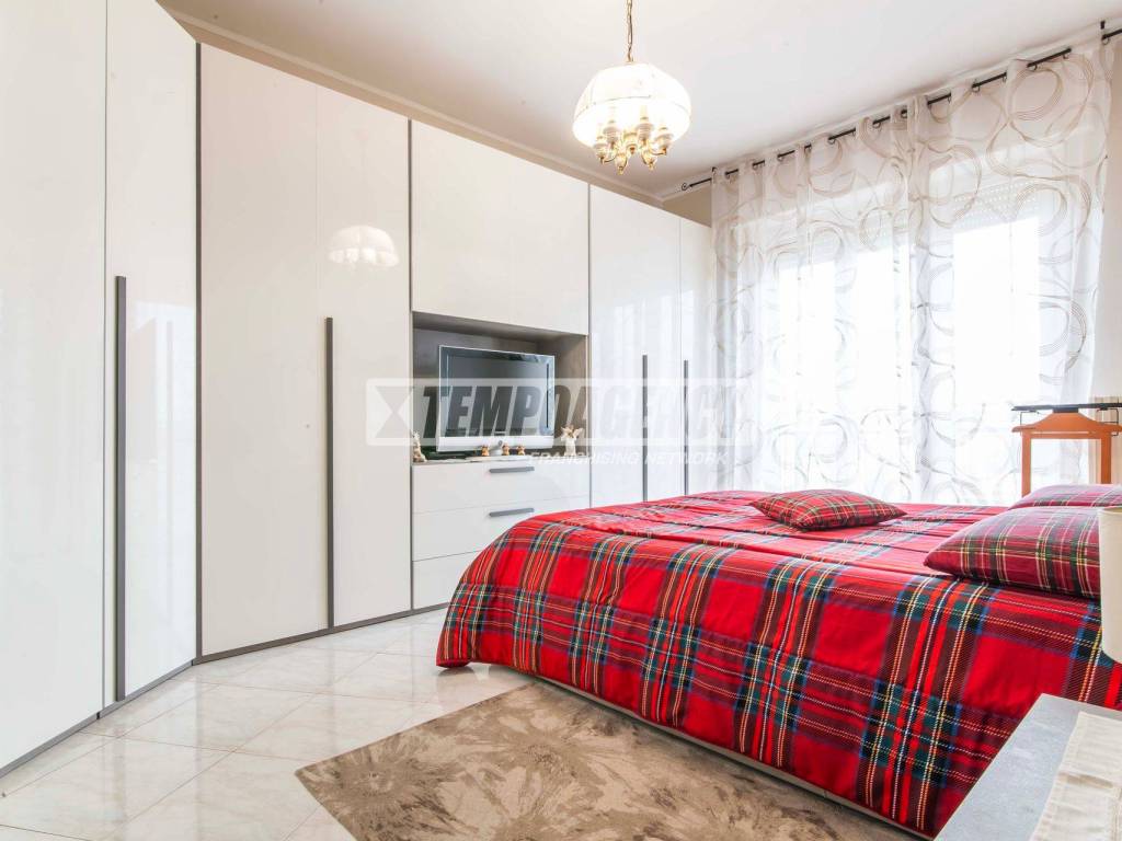 appartamento in vendita a Garbagnate Milanese