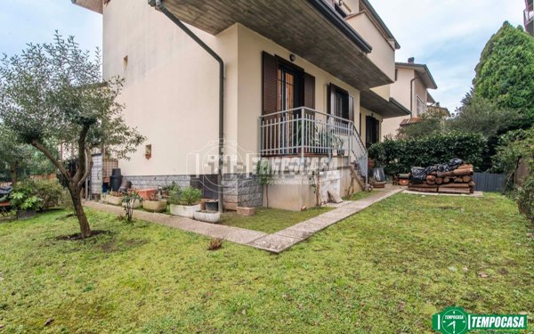 casa indipendente in vendita a Garbagnate Milanese