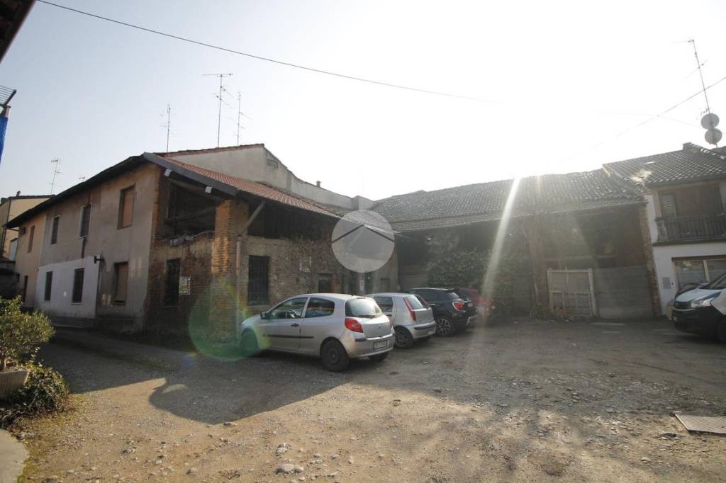 appartamento in vendita a Garbagnate Milanese