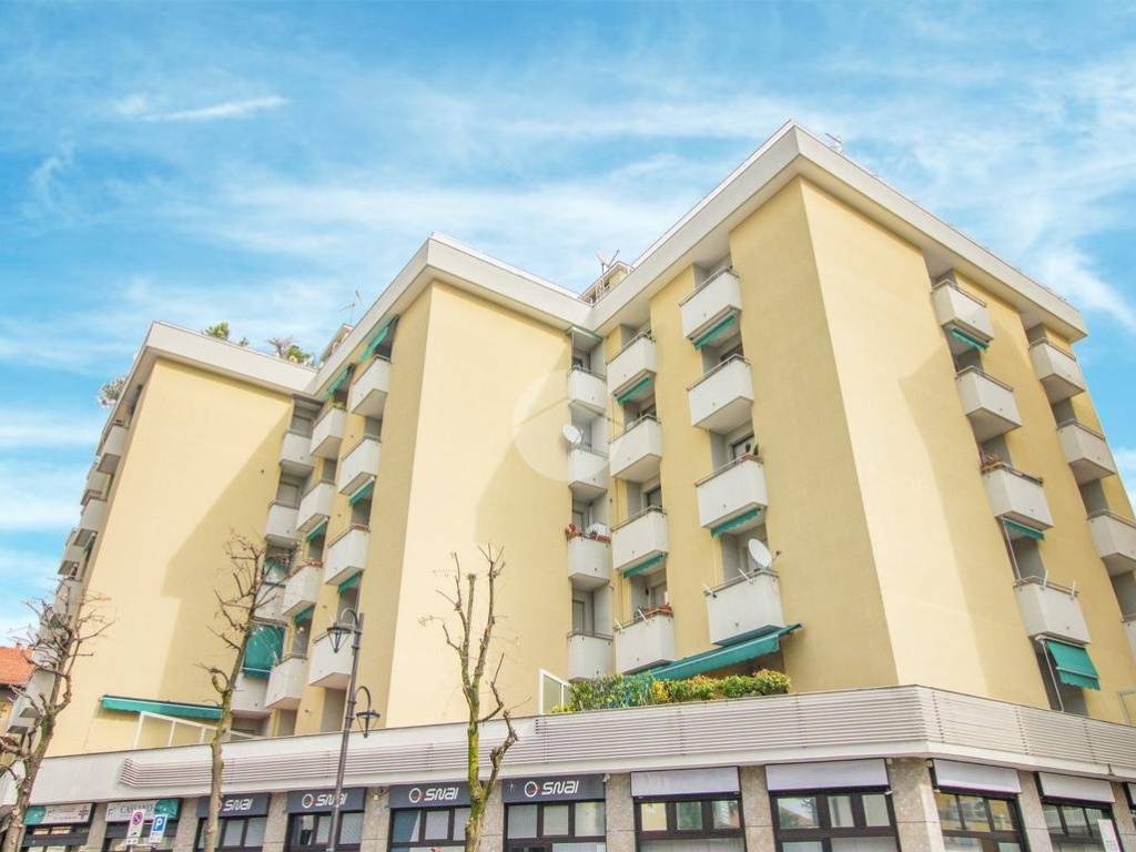 appartamento in vendita a Garbagnate Milanese