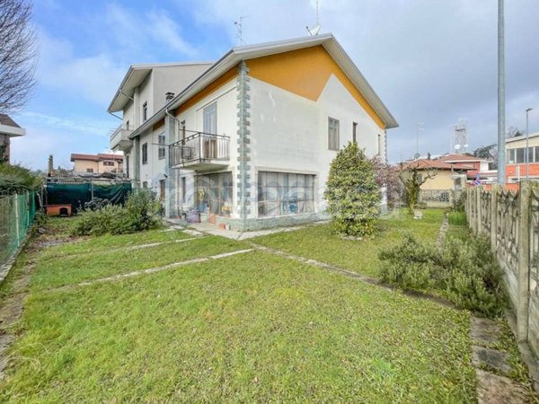 casa indipendente in vendita a Garbagnate Milanese