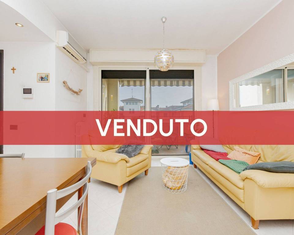 appartamento in vendita a Garbagnate Milanese