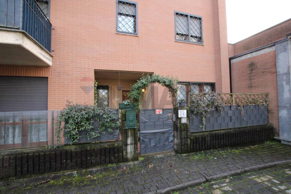 appartamento in vendita a Garbagnate Milanese