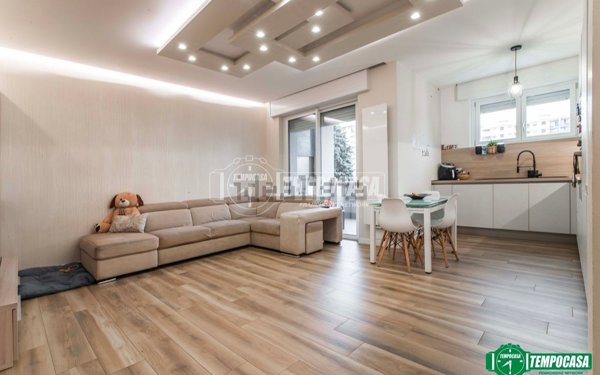 appartamento in vendita a Garbagnate Milanese