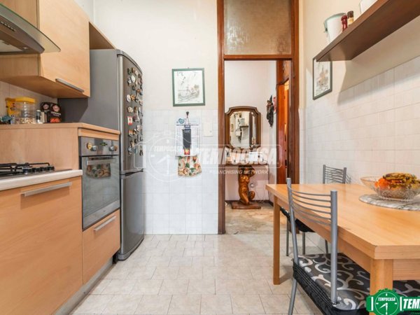 appartamento in vendita a Garbagnate Milanese in zona Bariana