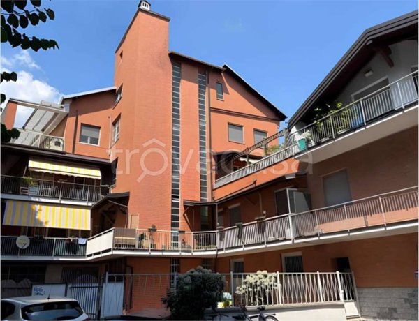 appartamento in vendita a Garbagnate Milanese